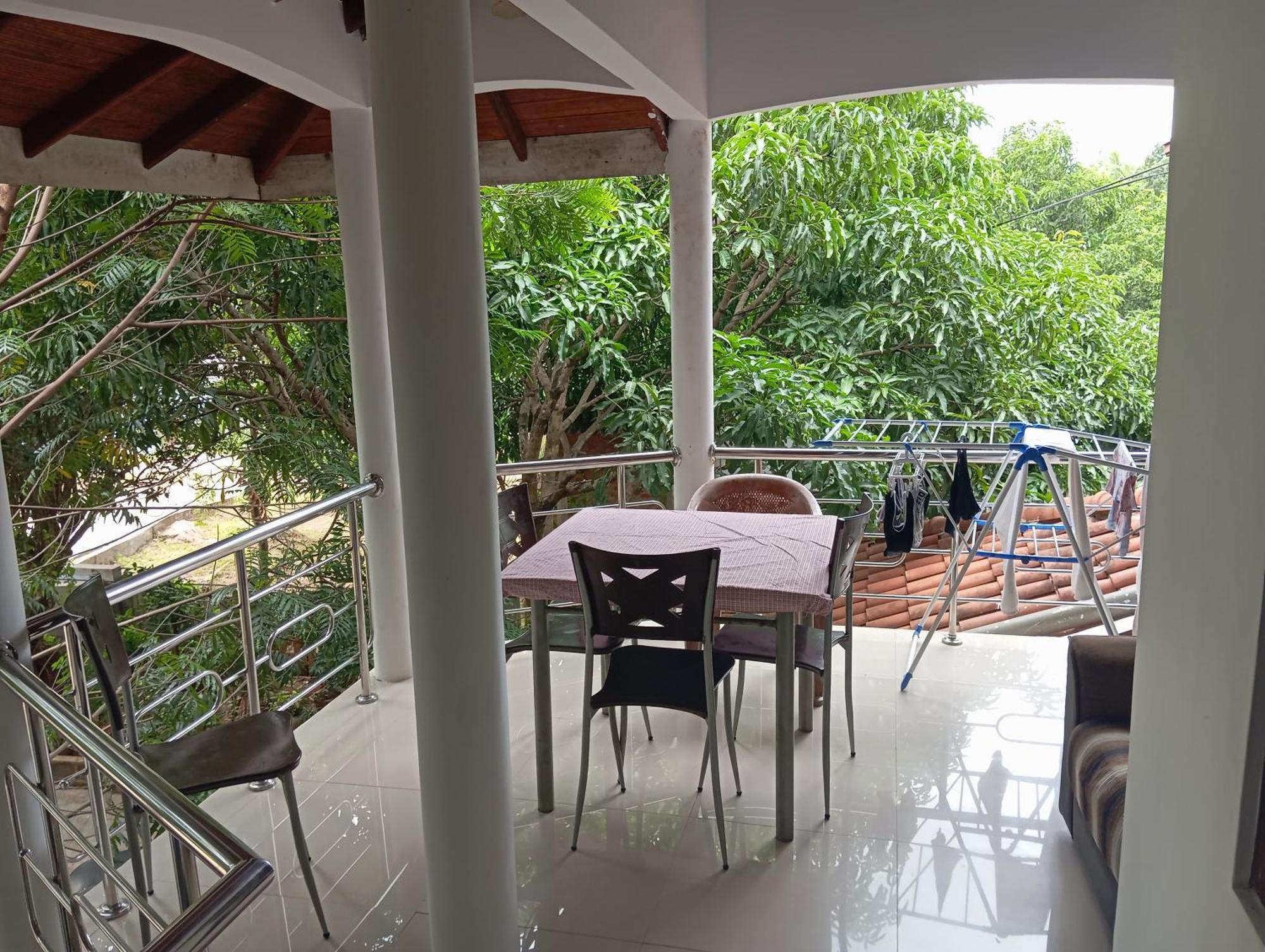 Rock Villa Relax City Resort Mihintale Room photo