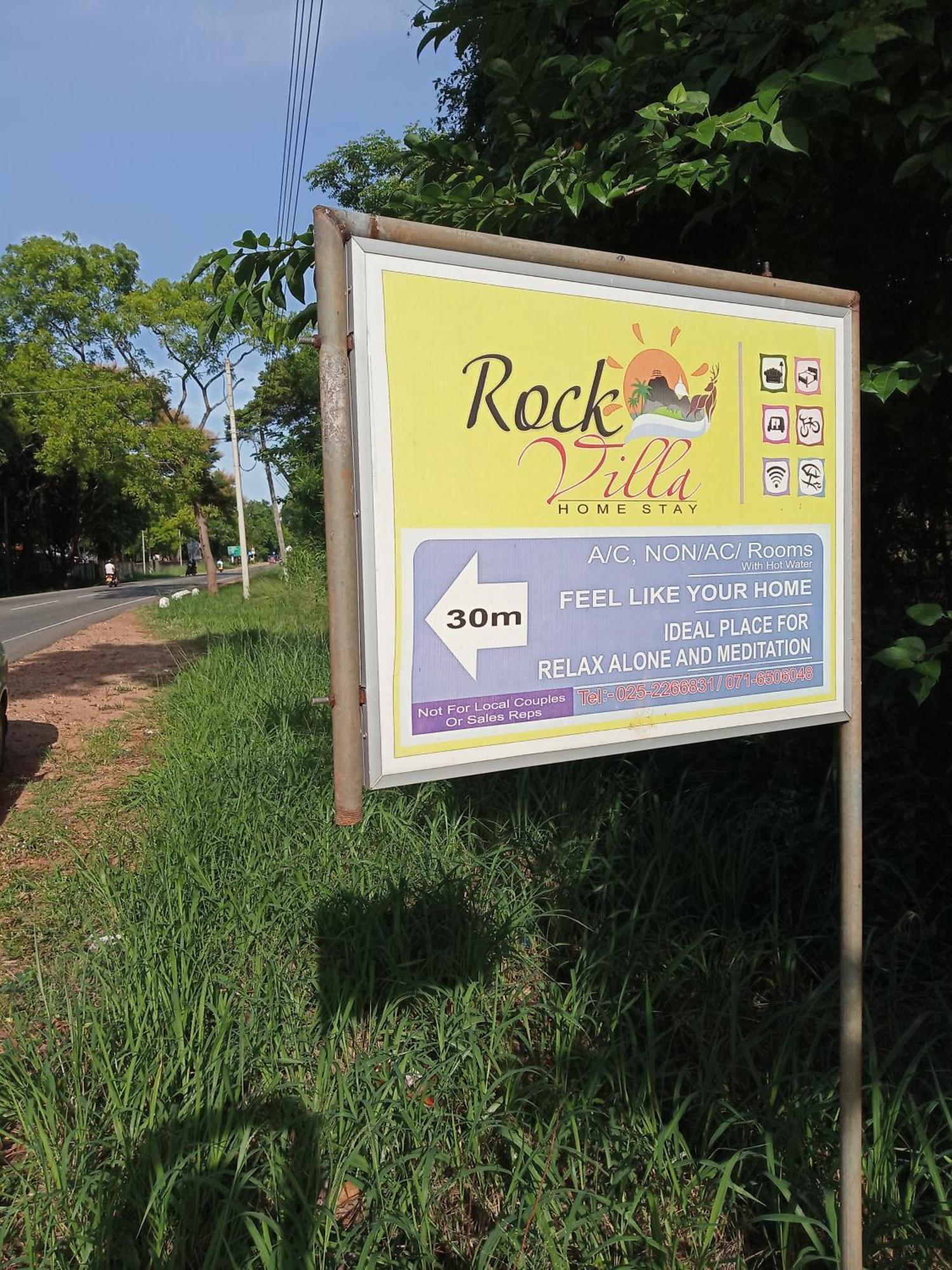 Rock Villa Relax City Resort Mihintale Exterior photo